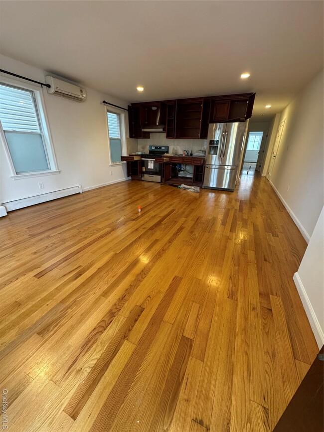 Building Photo - 9-14 College Point Blvd