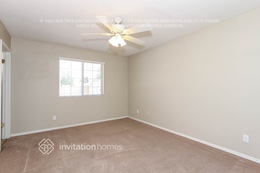 Building Photo - 2837 W Grovers Ave