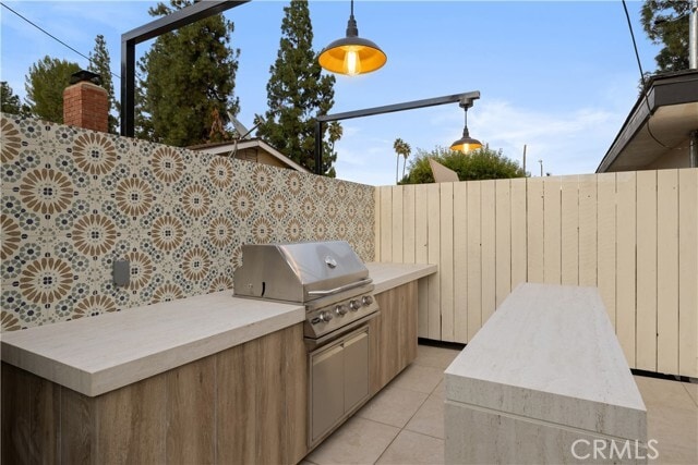 Building Photo - 7663 Sedan Ave