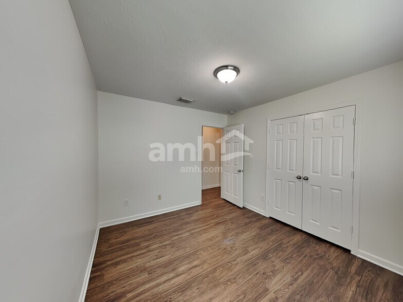 Building Photo - 15831 Aldridge Creek Ct