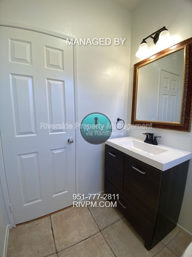 Building Photo - 44516 Penbrook Ln