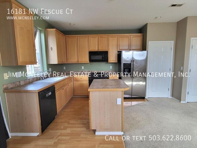 Building Photo - 16181 NW Fescue Ct