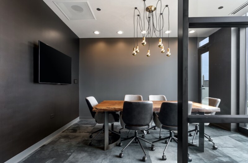 Building Photo - 2477 N Milwaukee Ave