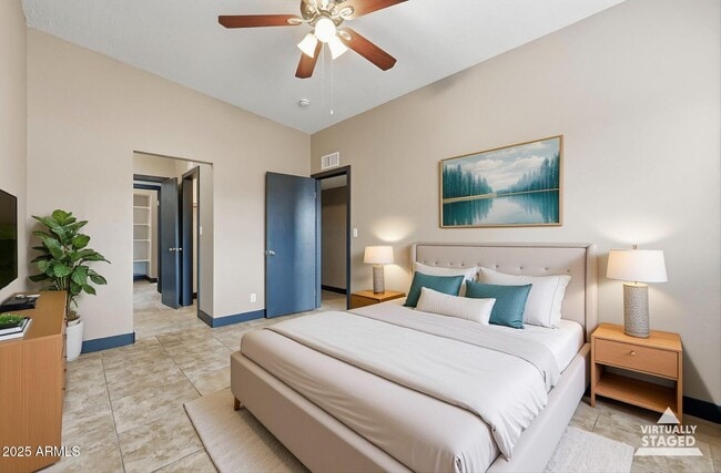 Building Photo - 1102 N April Cir