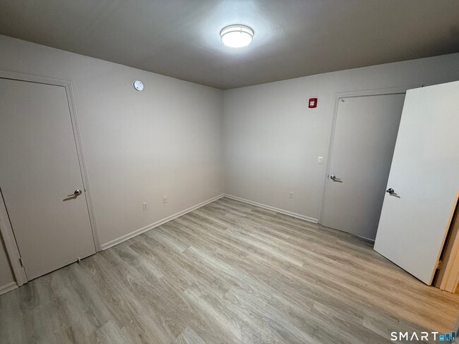 Building Photo - 388 S Main St