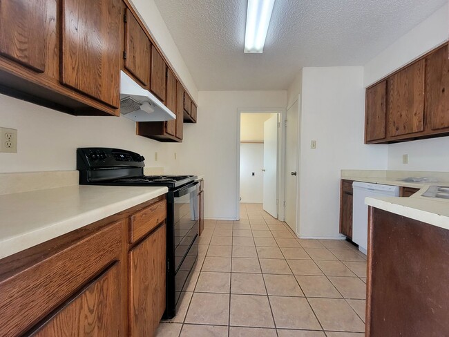 Building Photo - Horseshoe Cir, 1760