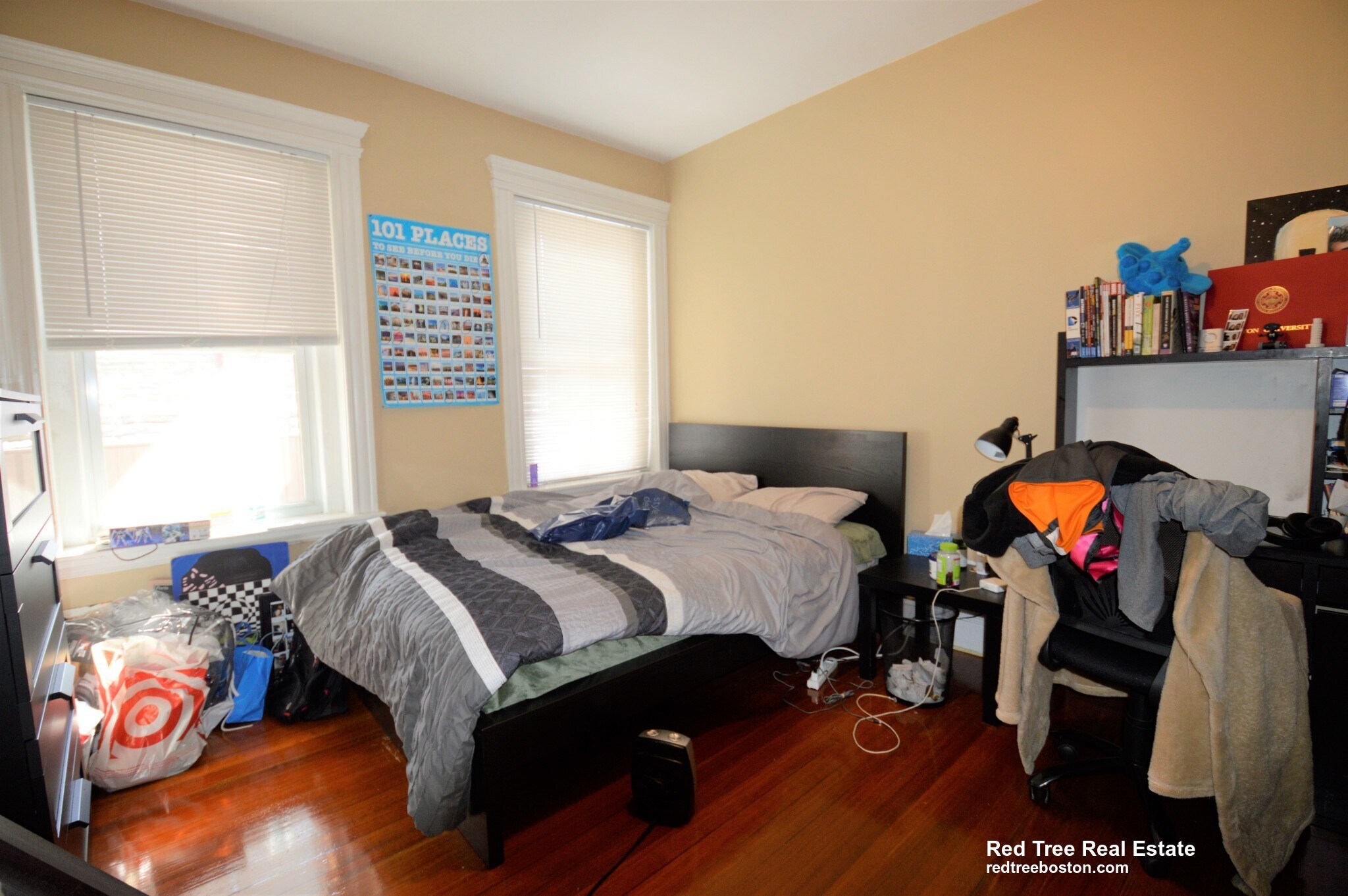 Building Photo - 10 Strathmore Rd