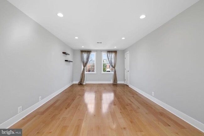 Building Photo - 3476 S Utah St