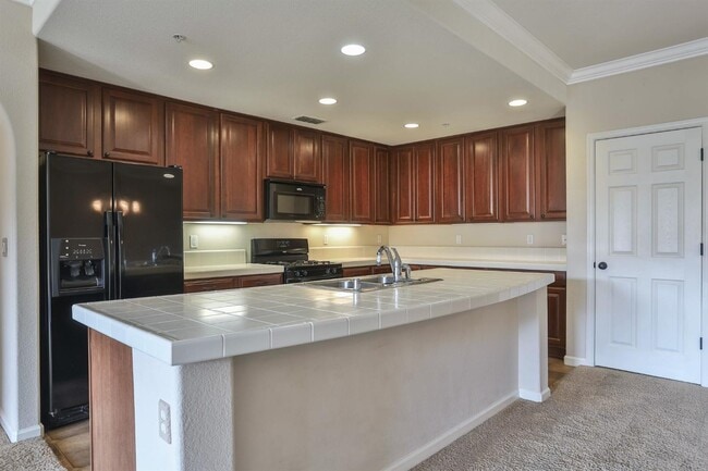Primary Photo - 6511 Hearthstone Cir