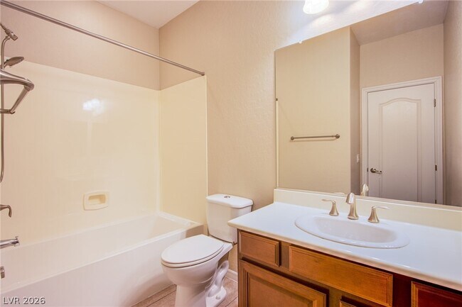 Building Photo - 729 Catalina Aisle St