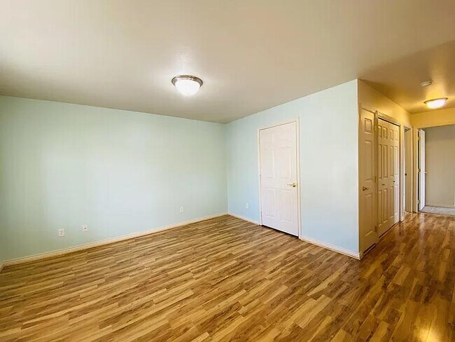 Building Photo - 3424 W Babcock St