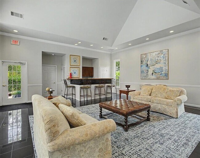 Building Photo - 3636 Habersham Rd NW