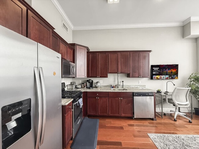 Building Photo - 1421 N 5th St