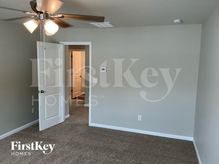 Building Photo - 5518 Cobblestone Glen Dr