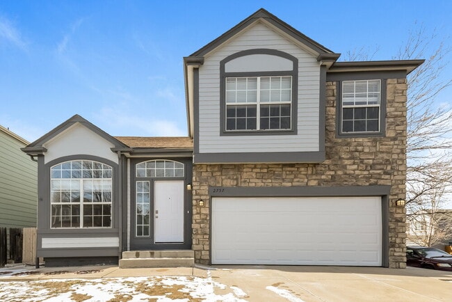 Building Photo - 2757 S Cathay Ct