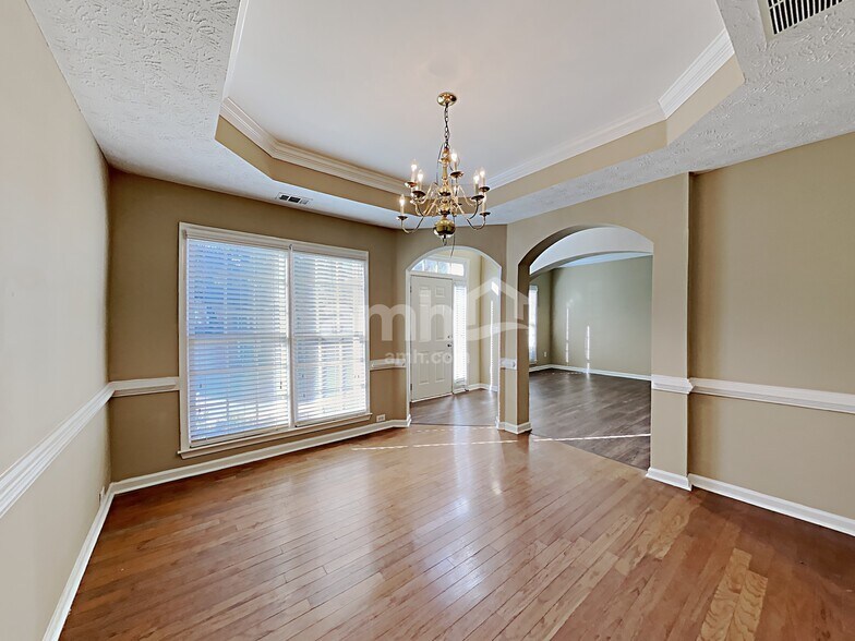 Building Photo - 2175 Carlysle Cove Dr