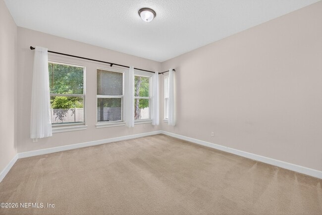 Building Photo - 32 Talori Ave
