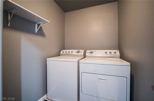 Building Photo - 5221 Coral Hills St