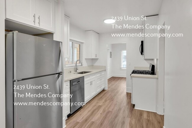 Building Photo - 2439 Union St