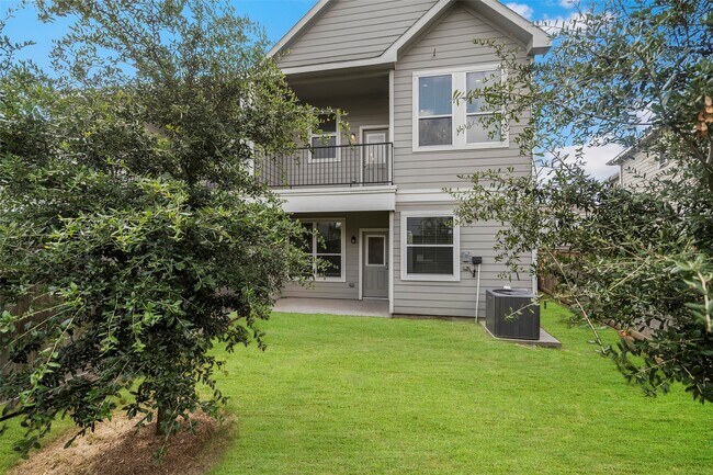 Building Photo - 21130 Medina River Dr