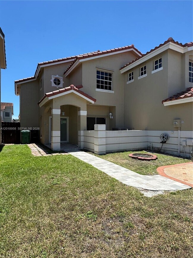 Building Photo - 15428 SW 50th Terrace