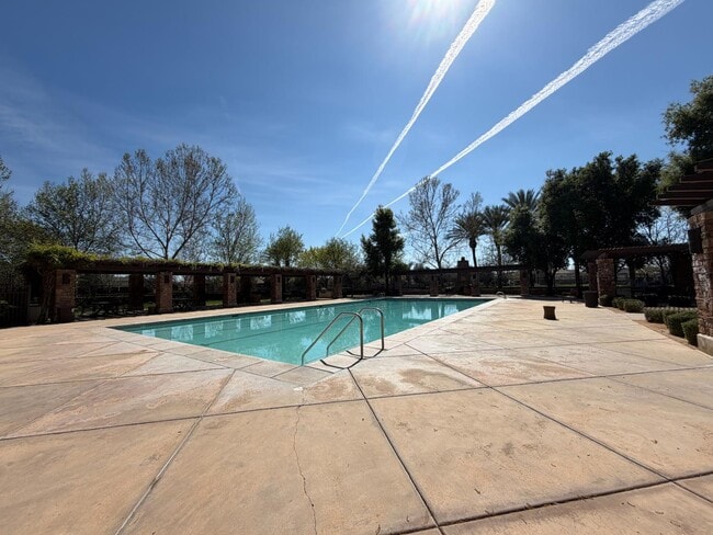 Building Photo - 4279 Heritage Ave