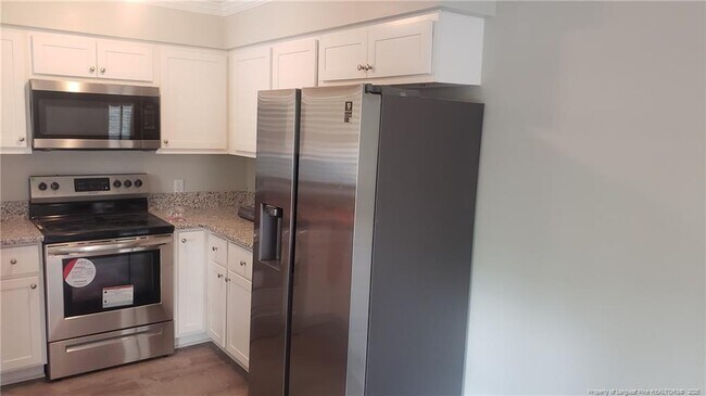 Building Photo - 109 Greengate Ct