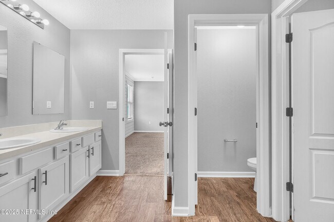 Building Photo - 150 Logrono Ct