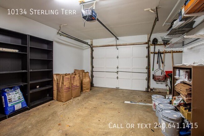 Building Photo - 10134 Sterling Terrace