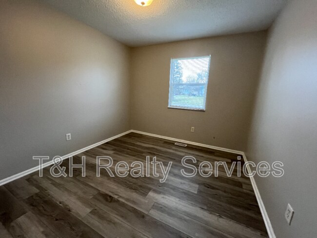 Building Photo - 9466 Burrwood Cir