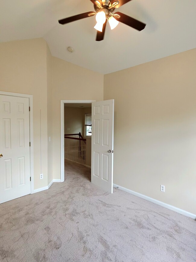 Building Photo - 105 Chardonnay Rd