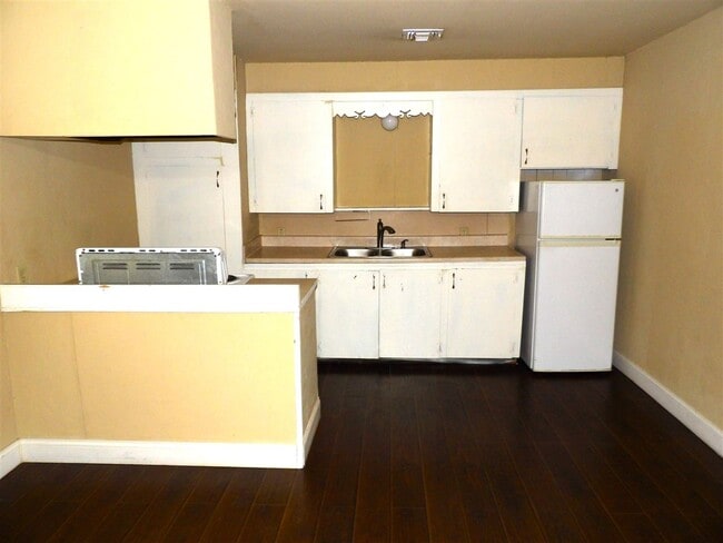 Building Photo - 9 NW 13th St