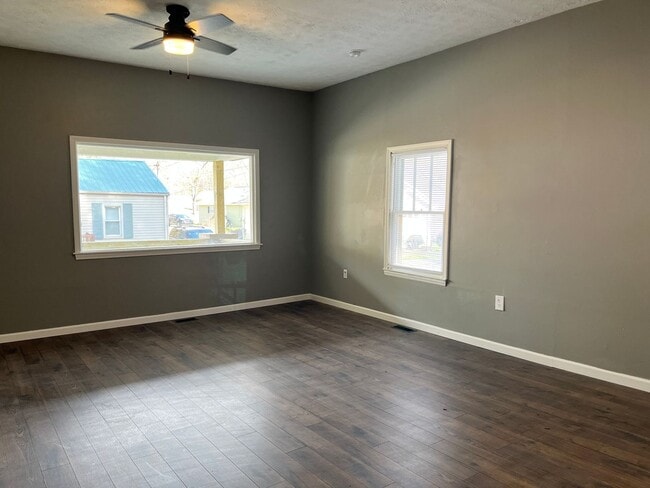 Building Photo - Three Bedroom Home Downtown Corbin, KY