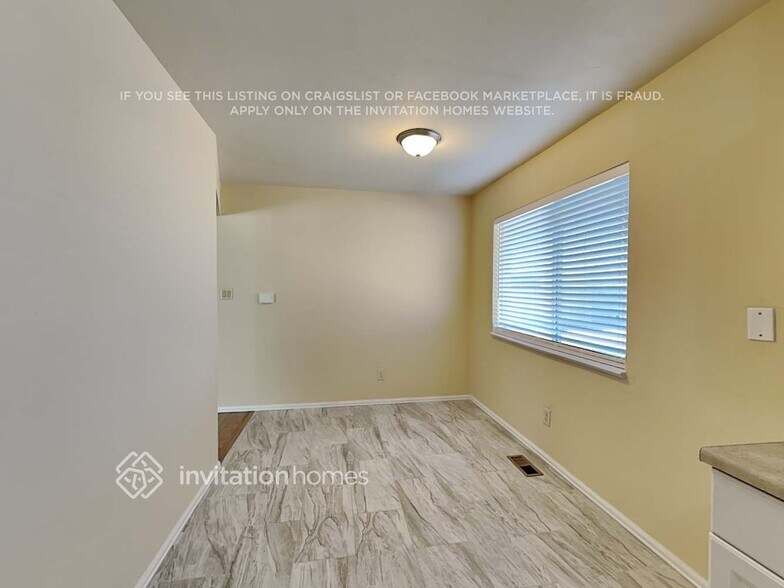 Building Photo - 77 Landoe Ln