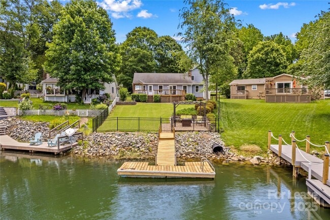 Building Photo - 21112 Rio Oro Dr