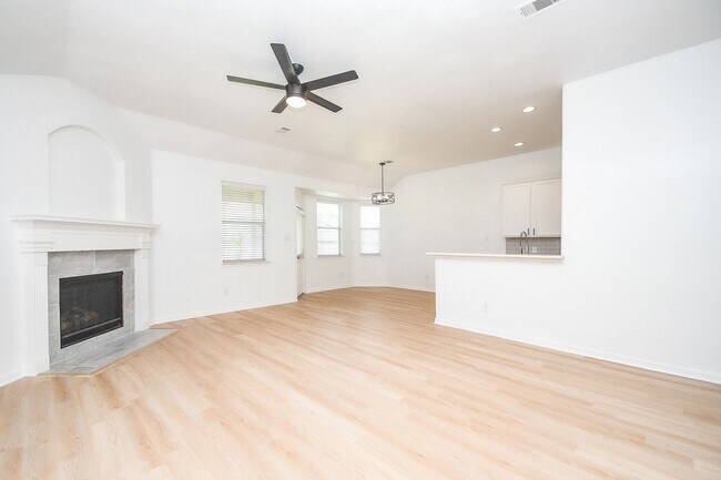 Building Photo - 25306 Pepper Sage Ln