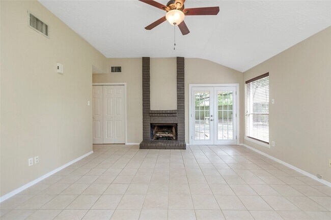 Building Photo - 6903 Foxmont Ln