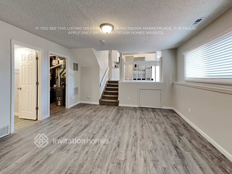 Building Photo - 3155 Zephyr Dr