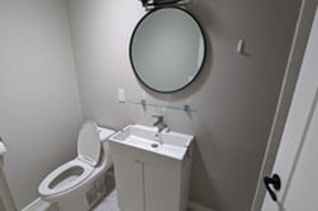 Building Photo - 4bd/2ba House in Fircrest