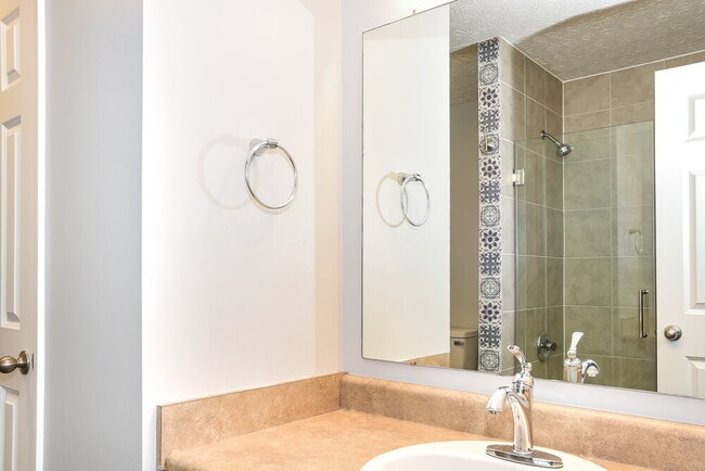 Building Photo - 3963 Genteel Dr