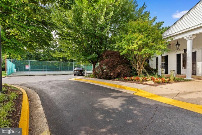 Building Photo - 7721 Tremayne Pl