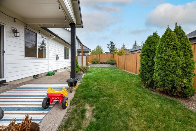 Building Photo - 4016 SE Winslow Ct