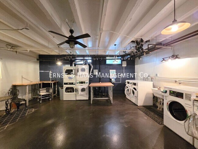 Building Photo - 1030 E Ocean Blvd