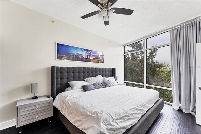 Building Photo - 525 E Jackson St