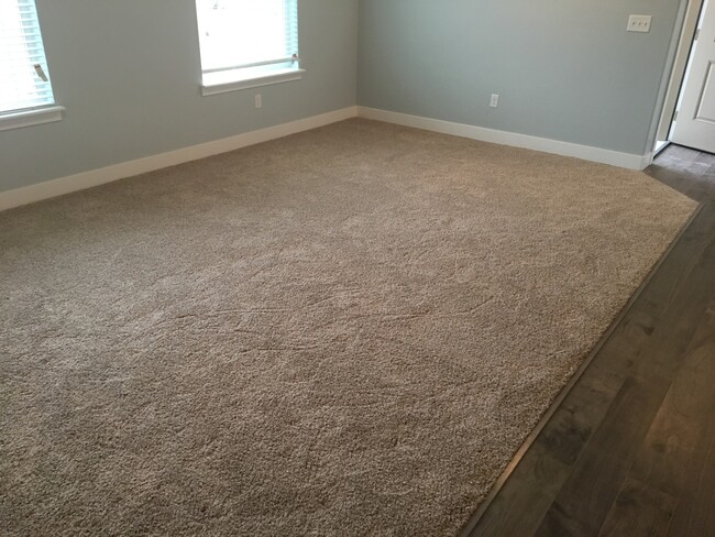 Building Photo - Brand New 3 Bed 2 Bath Condo!