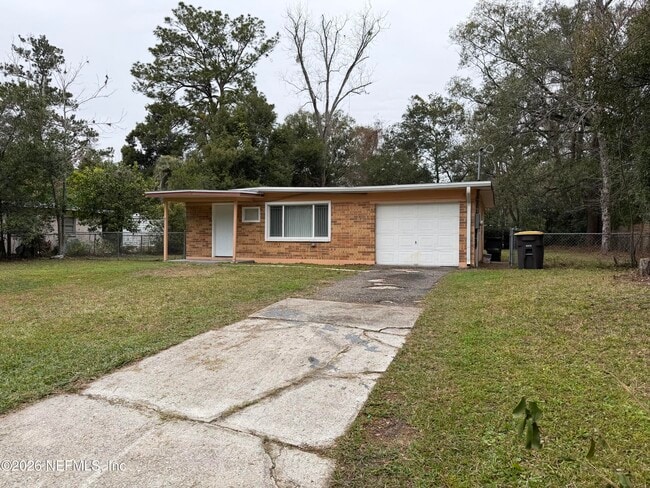 Building Photo - 6023 Edgefield Dr