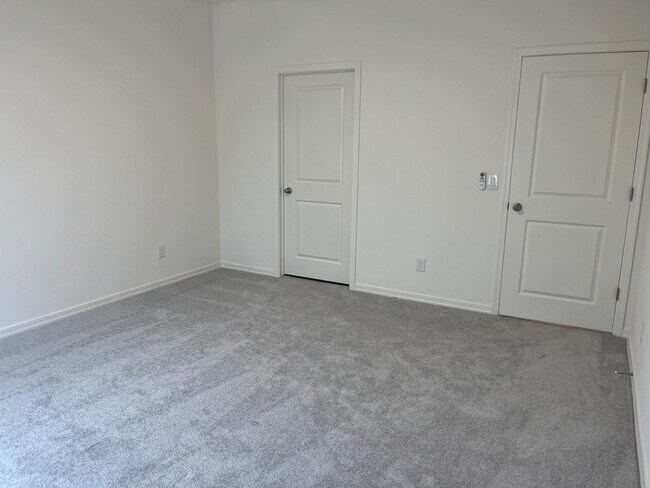 Building Photo - 4466 N 100th Dr