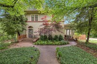 Building Photo - 402 W Ila St