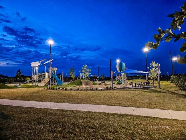 Building Photo - 1040 Greenshank Dr