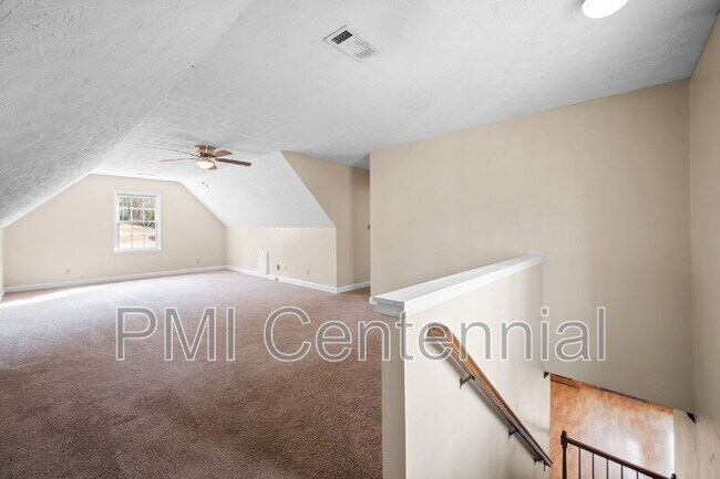 Building Photo - 2645 Wilshire Terrace